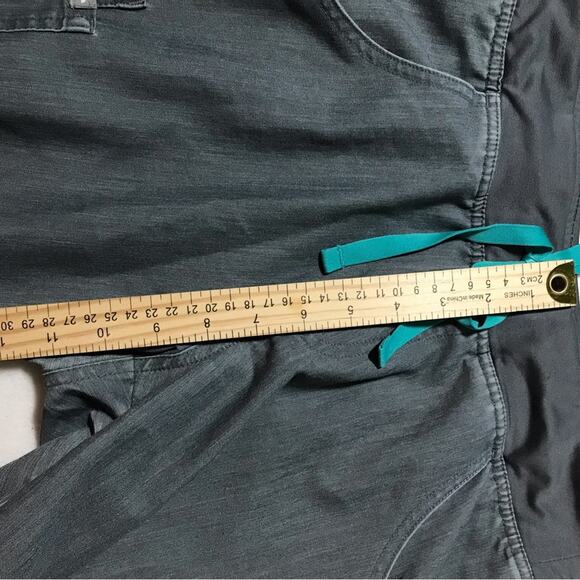 Figs technical collection size small grey with turquoise tie scrub pants medical - Picture 10 of 11